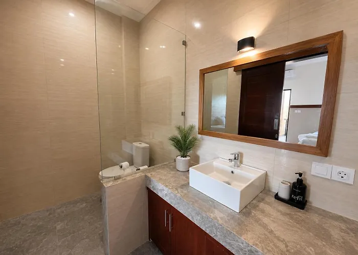ゲストハウス Homely Bali At Seminyak 3*